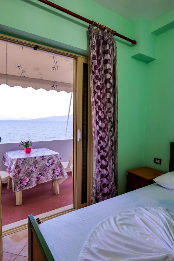 Rei Apartments Sarandë Eksteriør bilde